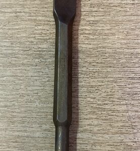 Mũi đục GF 14 dẹt ( chuôi gài )