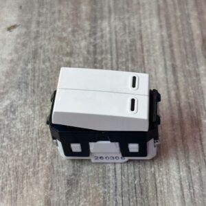 WEV502107SW - Công tắc 1 chiều loại đôi dòng Wide Panasonic