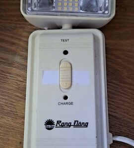 Đèn LED Khẩn cấp KC05 3W trắng