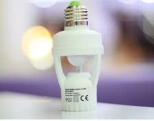 Đuôi cảm ứng E27 thẳng đứng Decom