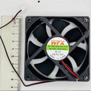 Quạt hút đen 12v 8x8