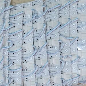 Mắt led vuông 4 bóng as trắng 220v